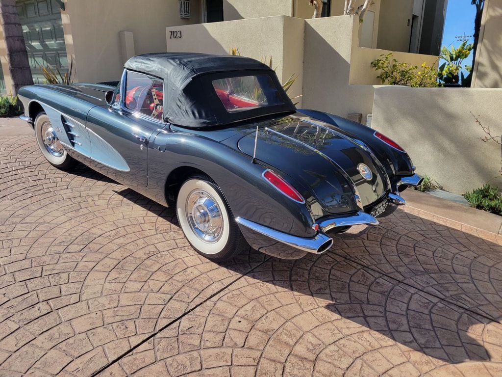 1958 Chevrolet Corvette Convertible  - 22776427 - 8