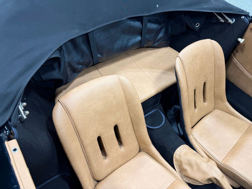 1958 Porsche 956  - 22987862 - 20