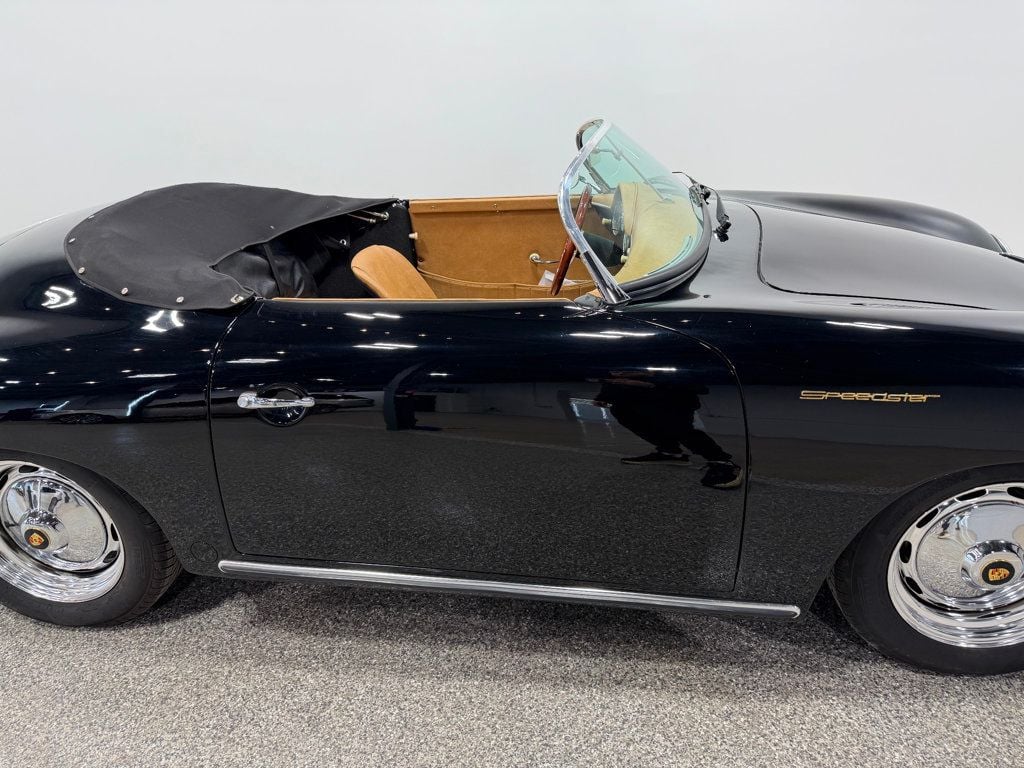 1958 Porsche 956  - 22987862 - 32