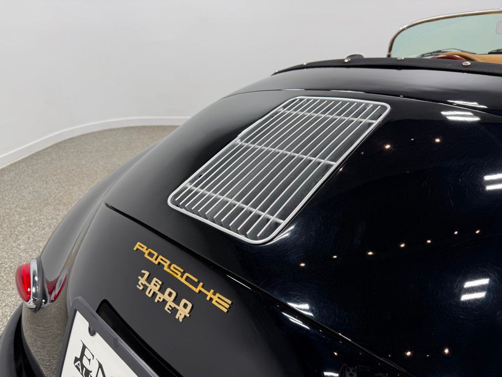 1958 Porsche 956  - 22987862 - 35