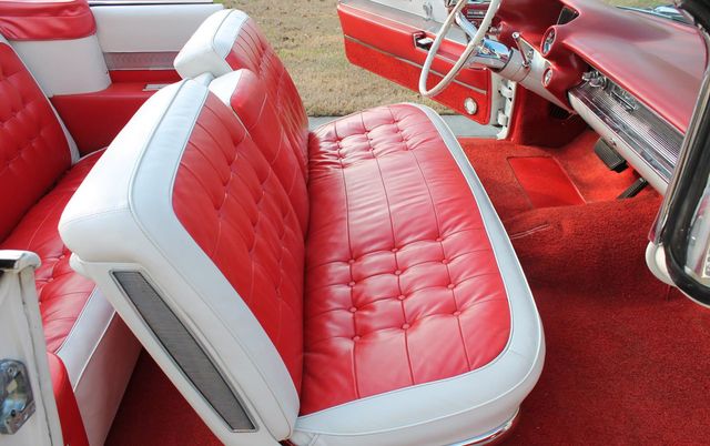 1960 Cadillac CONVERTIBLE  - 14624311 - 32