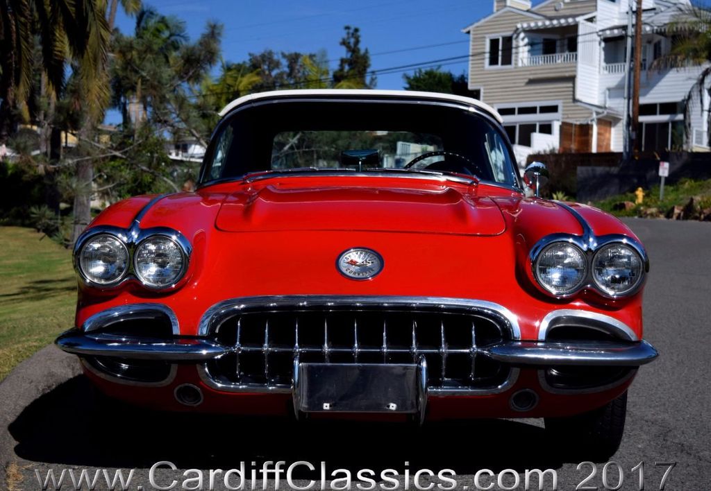 1960 Chevrolet Corvette  - 17036123 - 30