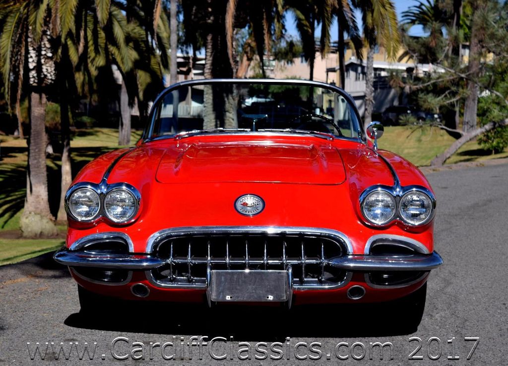 1960 Chevrolet Corvette  - 17036123 - 38