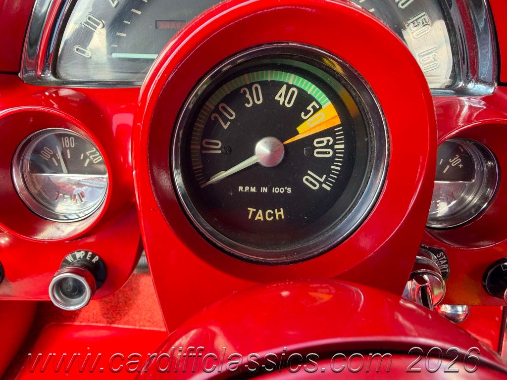 1960 Chevrolet Corvette  - 23028170 - 22