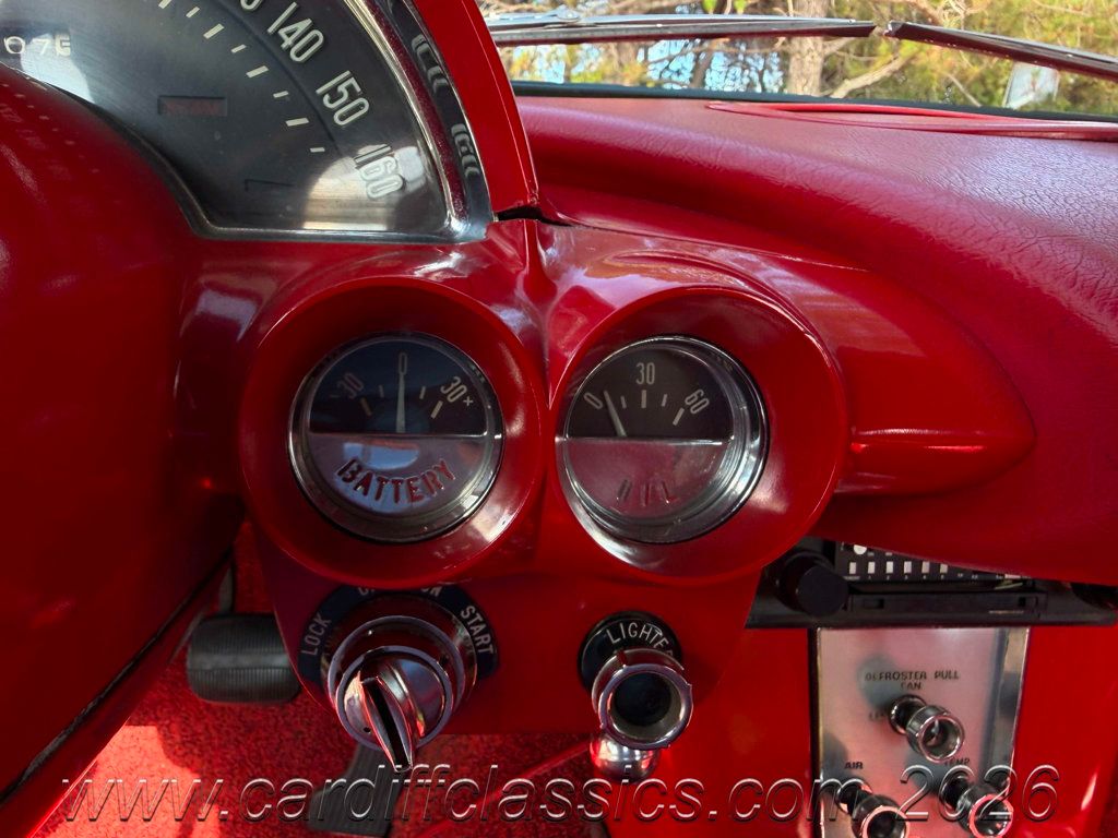 1960 Chevrolet Corvette  - 23028170 - 23