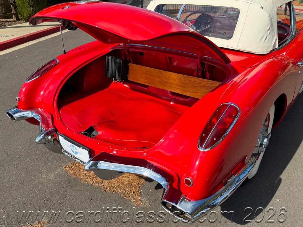 1960 Chevrolet Corvette  - 23028170 - 28