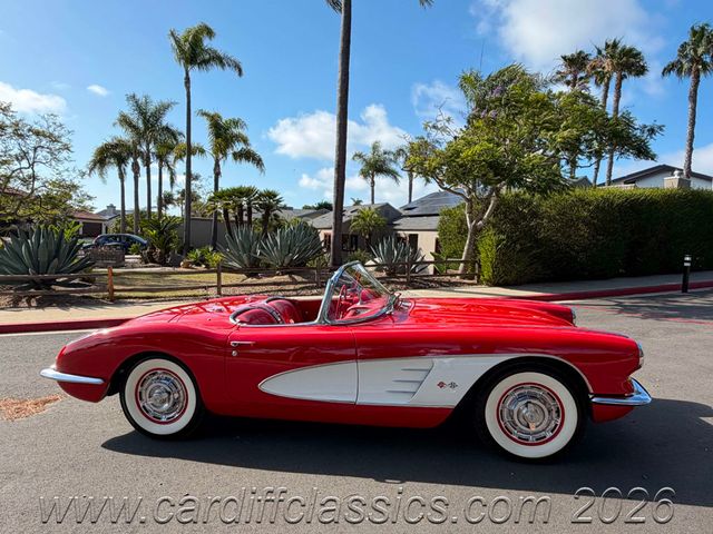 1960 Chevrolet Corvette  - 23028170 - 44