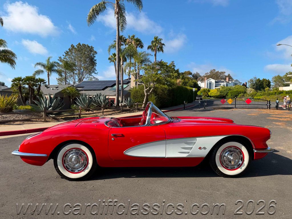 1960 Chevrolet Corvette  - 23028170 - 7