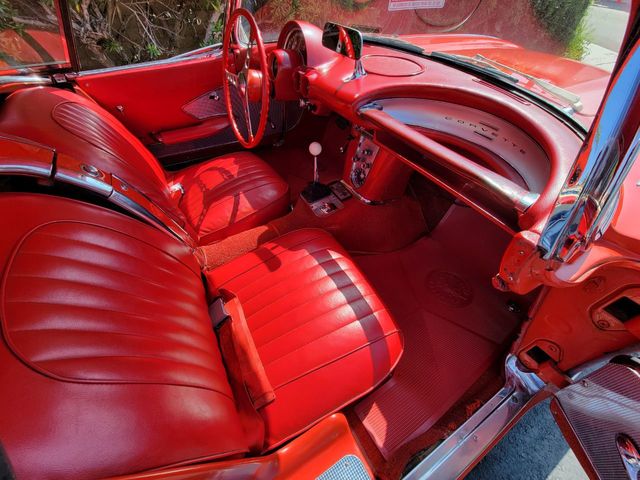 1960 Chevrolet CORVETTE 1960 CHEVROLET CORVETTE CLASSIC SIGNET RED - 21331833 - 32