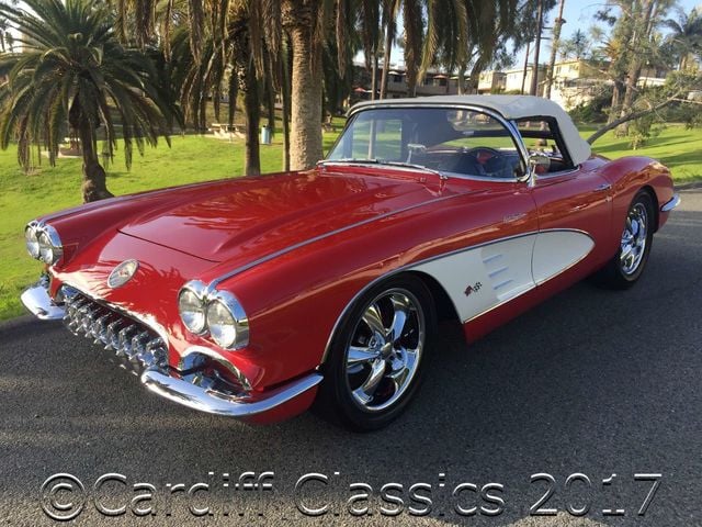 1960 Chevrolet Corvette Resto-Mod LS2 - 16155537 - 0