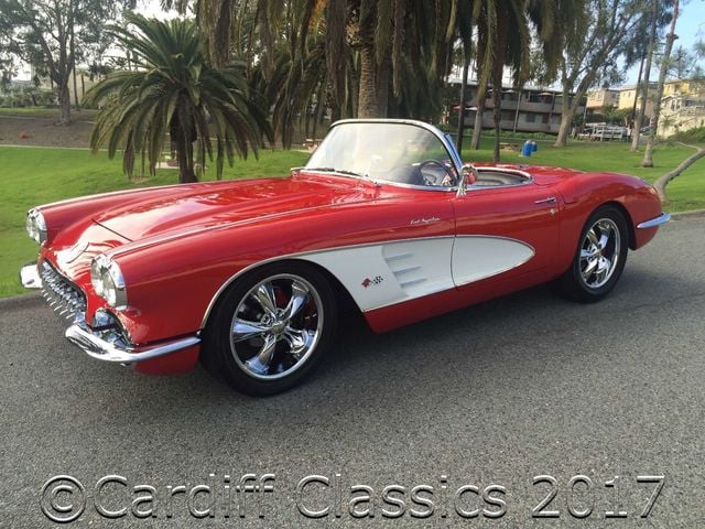 1960 Chevrolet Corvette Resto-Mod LS2 - 16155537 - 3