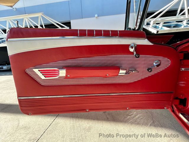 1960 Chevrolet Impala Bubble Top - 22410908 - 14