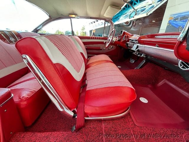 1960 Chevrolet Impala Bubble Top - 22410908 - 19