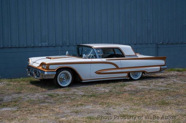 1960 Ford Thunderbird Custom - 22838799 - 11