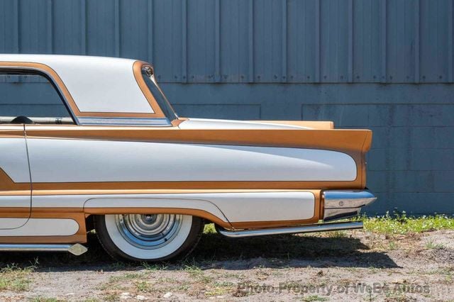 1960 Ford Thunderbird Custom - 22838799 - 18