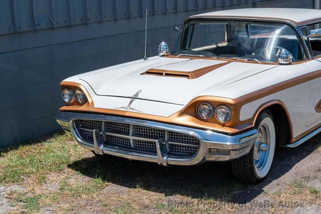 1960 Ford Thunderbird Custom - 22838799 - 21