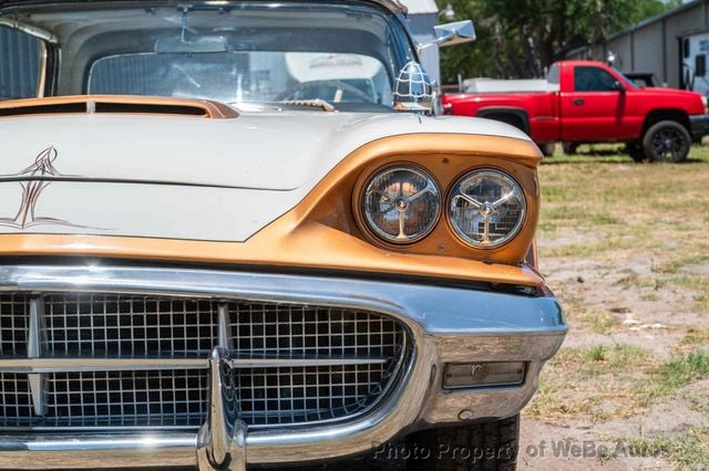 1960 Ford Thunderbird Custom - 22838799 - 26