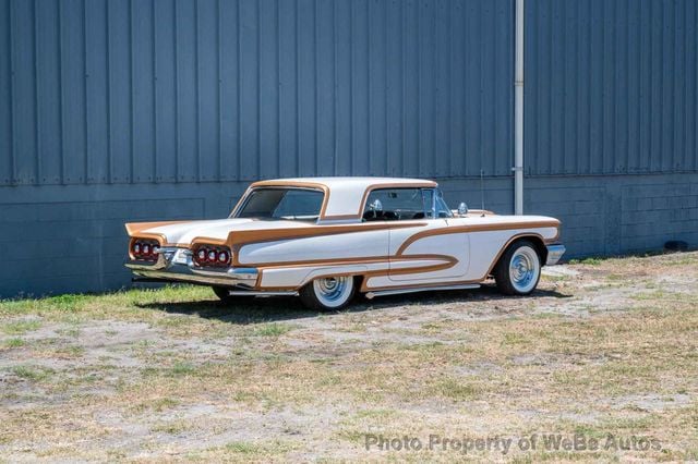 1960 Ford Thunderbird Custom - 22838799 - 27