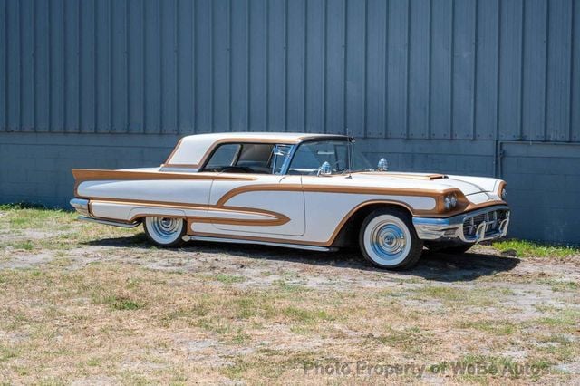 1960 Ford Thunderbird Custom - 22838799 - 30