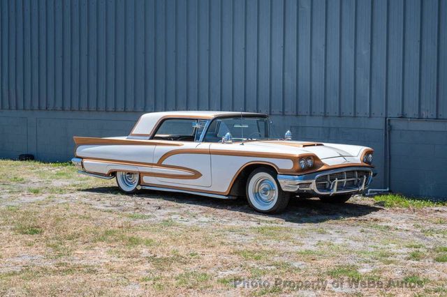 1960 Ford Thunderbird Custom - 22838799 - 31