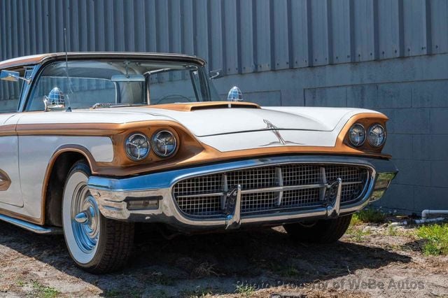 1960 Ford Thunderbird Custom - 22838799 - 33