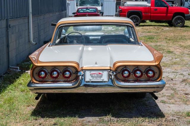1960 Ford Thunderbird Custom - 22838799 - 3