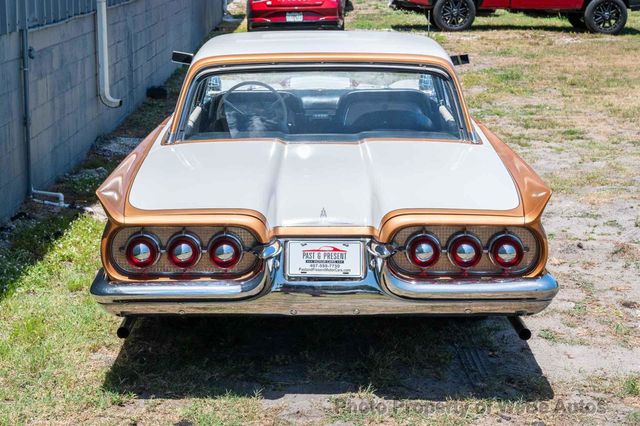 1960 Ford Thunderbird Custom - 22838799 - 39