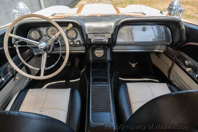 1960 Ford Thunderbird Custom - 22838799 - 54