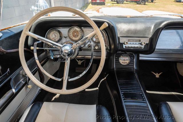 1960 Ford Thunderbird Custom - 22838799 - 55