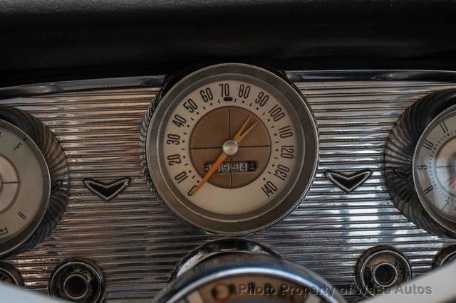 1960 Ford Thunderbird Custom - 22838799 - 58