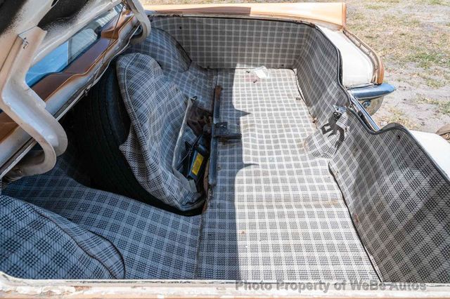 1960 Ford Thunderbird Custom - 22838799 - 76