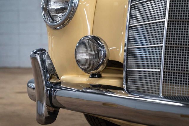 1960 Mercedes-Benz 220S  - 21010089 - 11