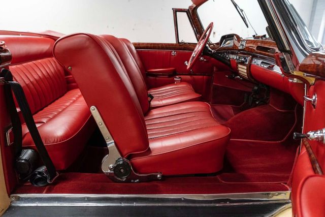 1960 Mercedes-Benz 220S  - 21010089 - 28