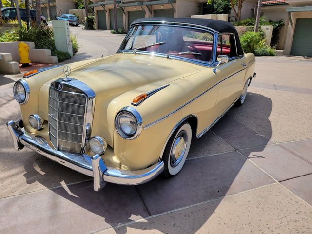 1960 Mercedes-Benz 220S  - 21010089 - 31