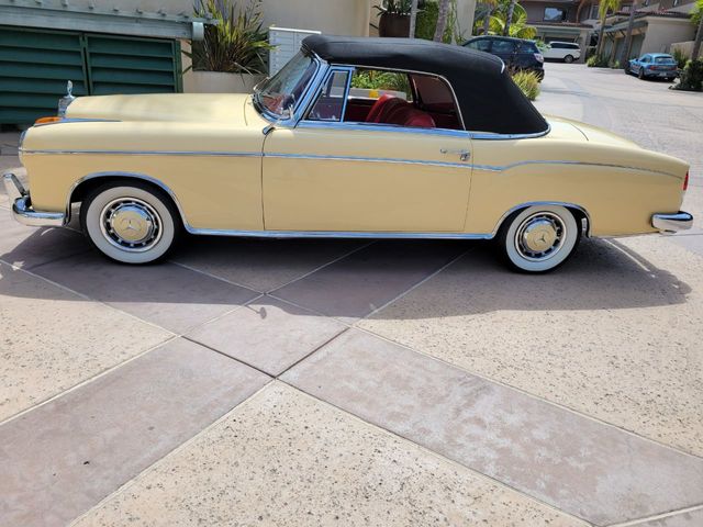 1960 Mercedes-Benz 220S  - 21010089 - 32