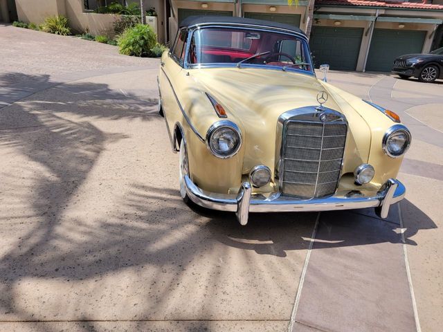 1960 Mercedes-Benz 220S  - 21010089 - 34