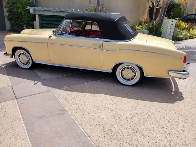 1960 Mercedes-Benz 220S  - 21010089 - 37