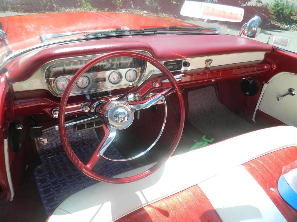 1960 Pontiac Catalina For Sale - 16630439 - 8