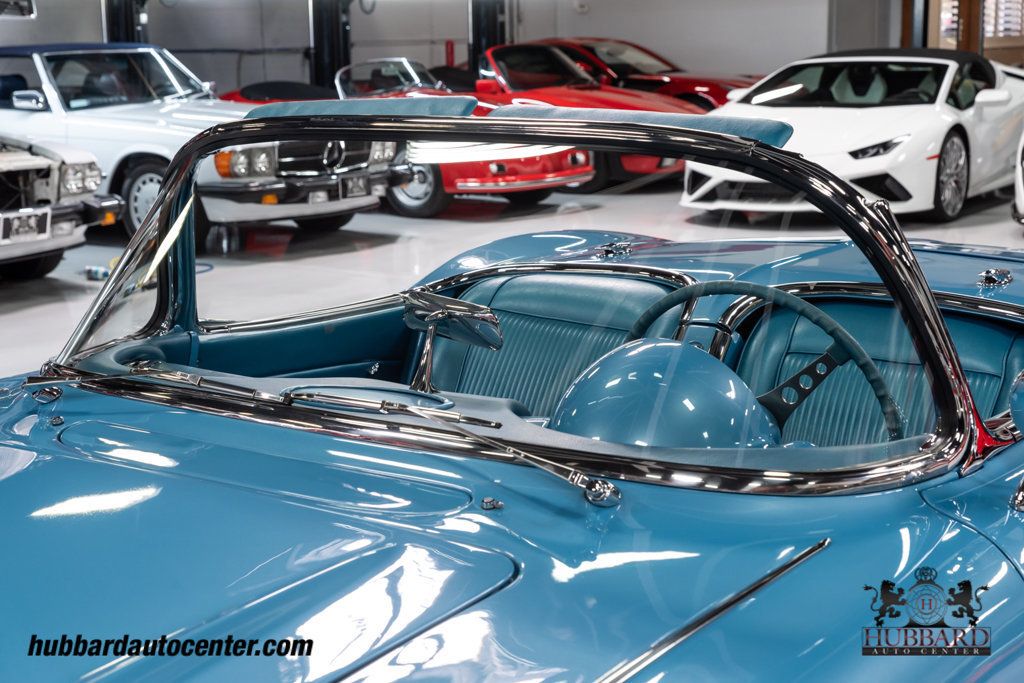 1961 Chevrolet Corvette  - 22412073 - 19