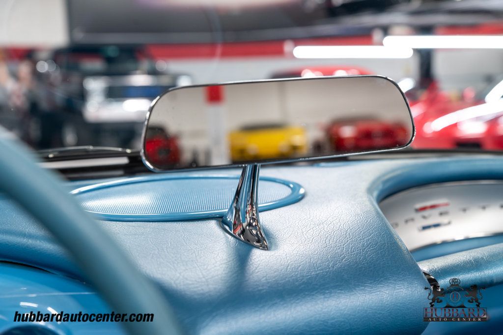 1961 Chevrolet Corvette  - 22412073 - 60