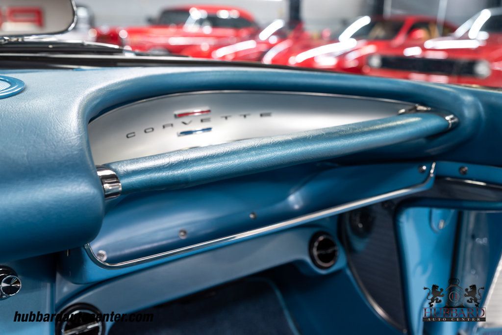 1961 Chevrolet Corvette  - 22412073 - 65