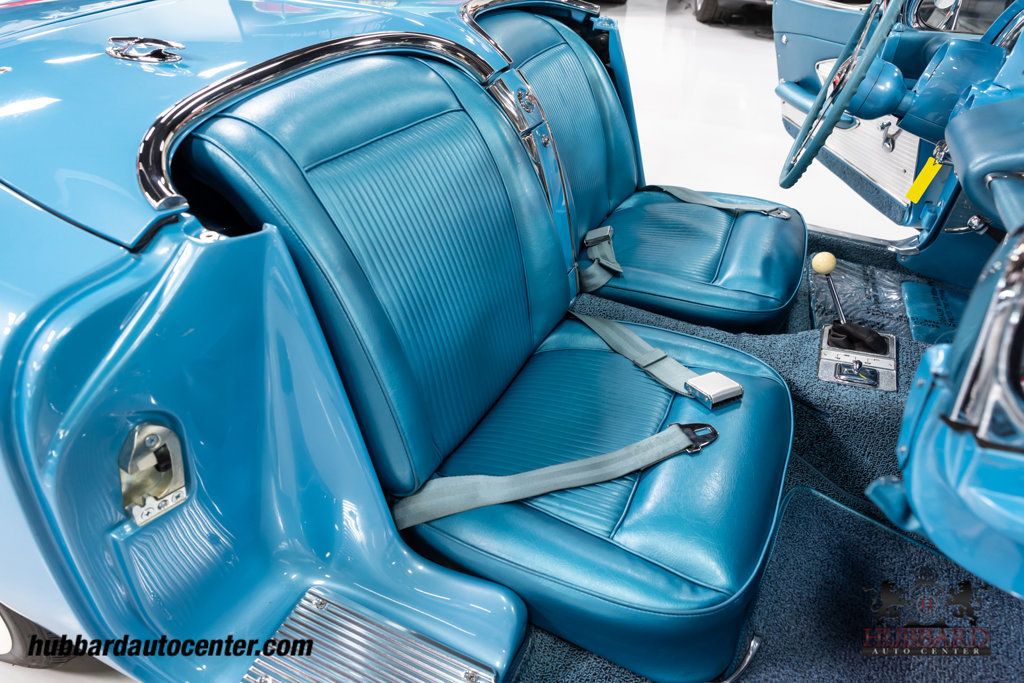 1961 Chevrolet Corvette  - 22412073 - 75