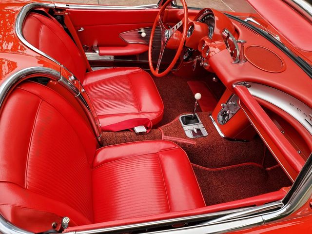 1961 Chevrolet CORVETTE  - 19133003 - 9