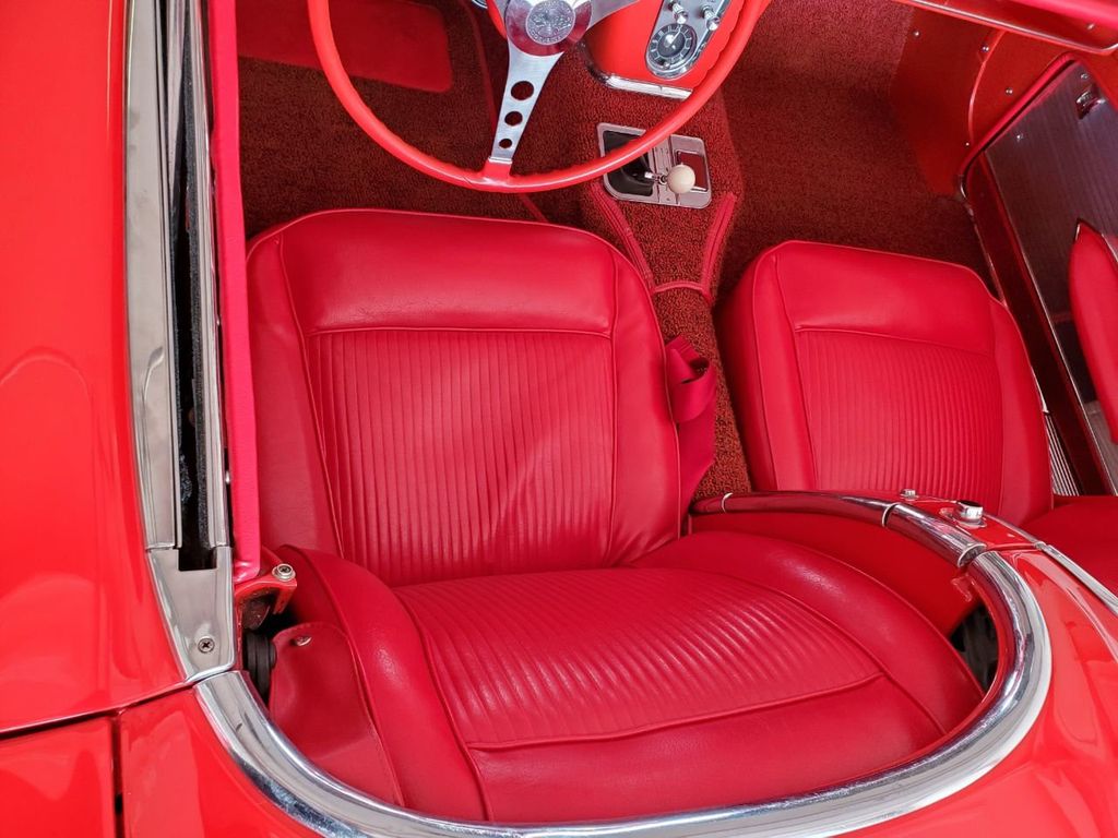 1961 Chevrolet CORVETTE  - 19133003 - 11