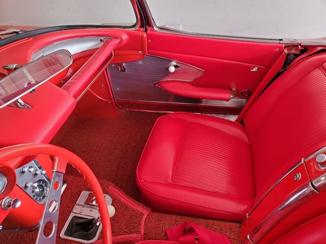 1961 Chevrolet CORVETTE  - 19133003 - 12