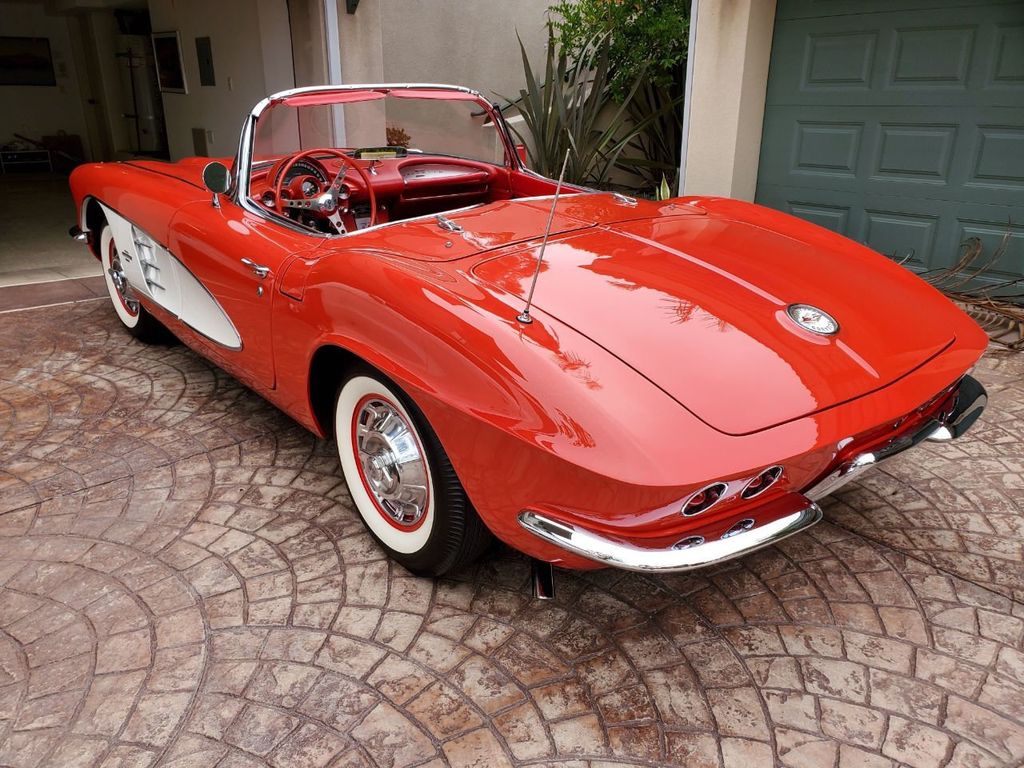 1961 Chevrolet CORVETTE  - 19133003 - 26