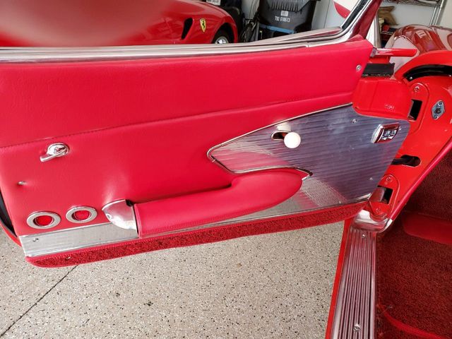 1961 Chevrolet CORVETTE  - 19133003 - 8