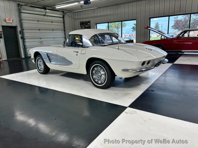 1961 Chevrolet Corvette  - 22575702 - 13