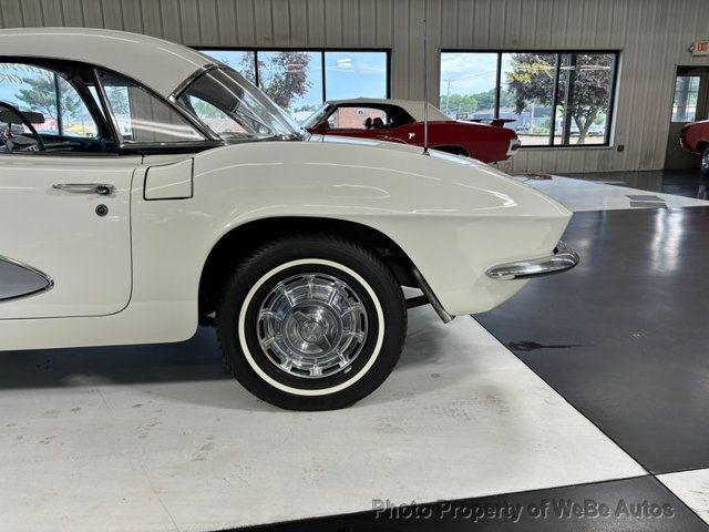 1961 Chevrolet Corvette  - 23000652 - 14