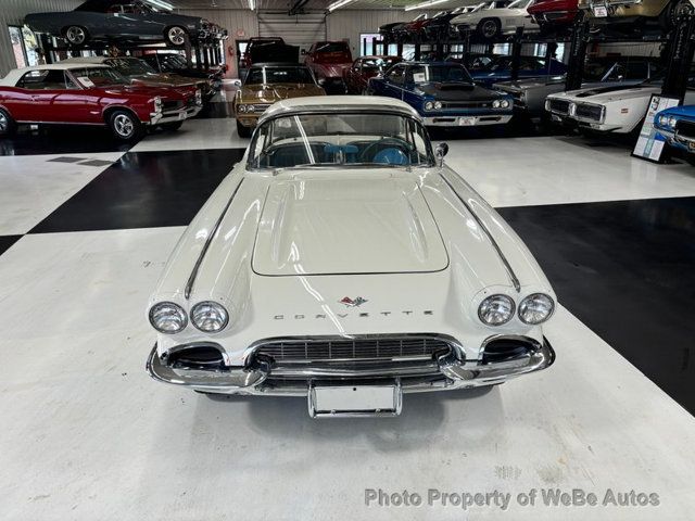 1961 Chevrolet Corvette  - 23000652 - 2
